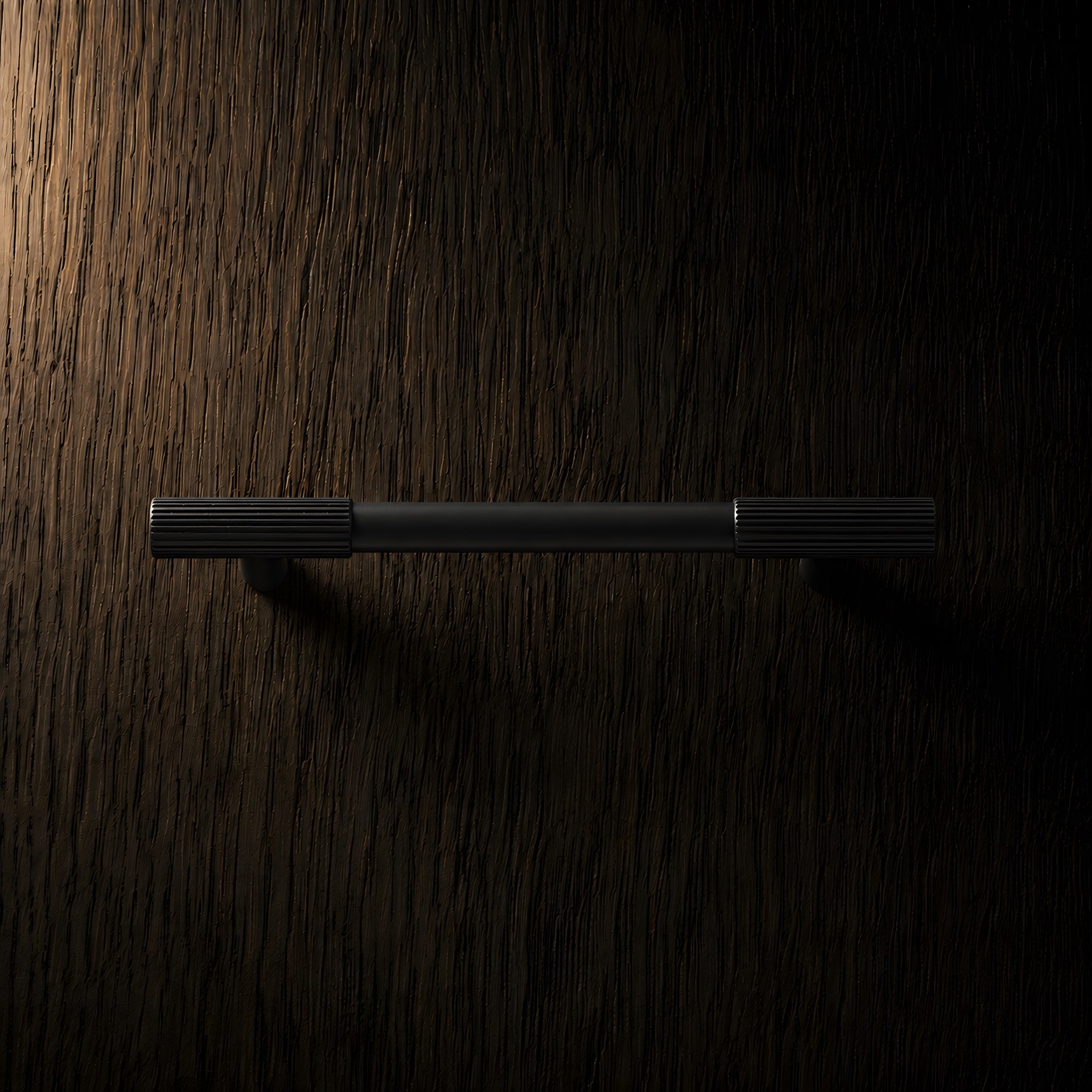 vertical line pull matte black 128mm